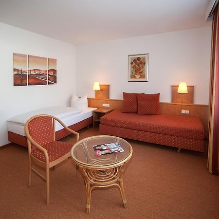 Hotel Engel Rheinmunster Zimmer foto