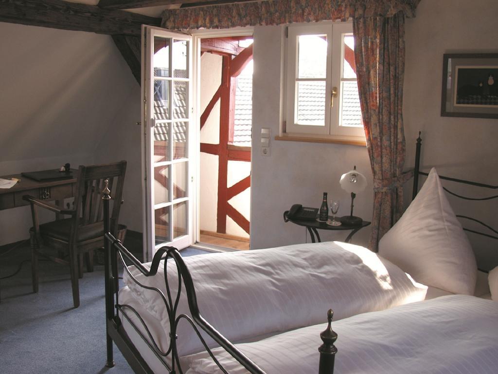 Hotel Engel Rheinmunster Zimmer foto