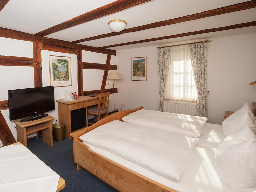 Hotel Engel Rheinmunster Zimmer foto
