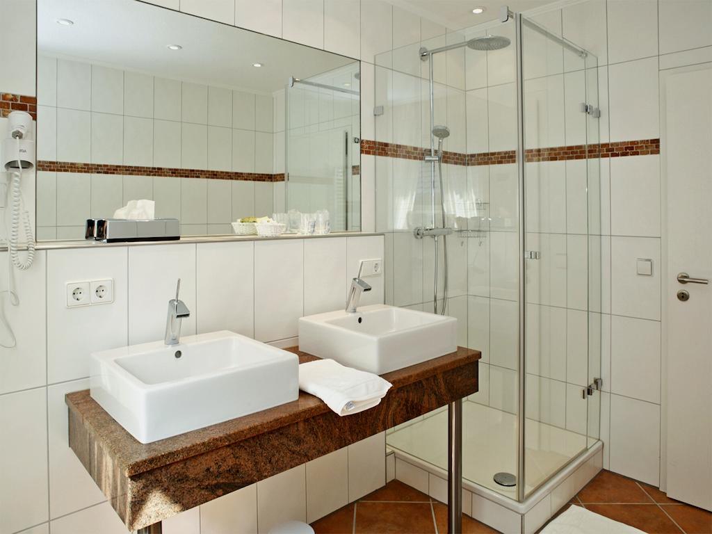 Hotel Engel Rheinmunster Zimmer foto